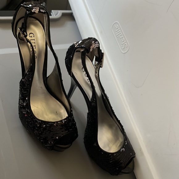 ⭐️ Bogo ⭐️ Guess Sz 6.5 sequins platform high heels shoes - Picture 2 of 15